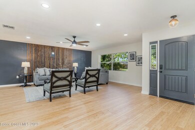 013_ndp00229-edit