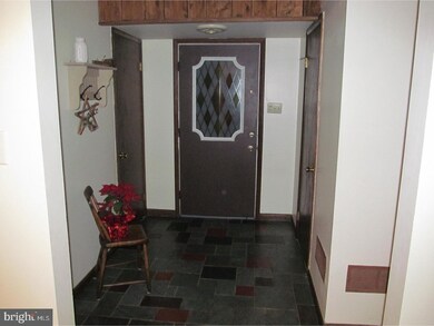 849 Dreibelbis Mill Rd, Hamburg, PA 19526 - photo 7