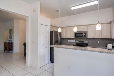 14065 S Cypress Cove Cir, Davie, FL 33325 - photo 3