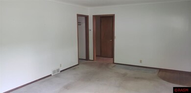 404 Linden St, New Ulm, MN 56073 - photo 7