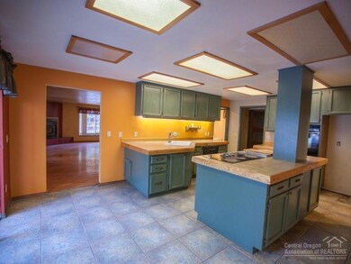 20434 Ahha Ln, Bend, OR 97702 - photo 4