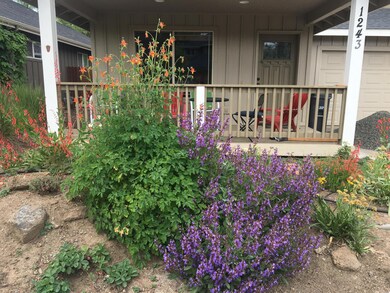 1243 SW Wheeler Place, Bend, OR 97702 - photo 2