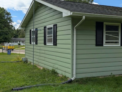 2101 Maple Ln, Hastings, MI 49058 - photo 7