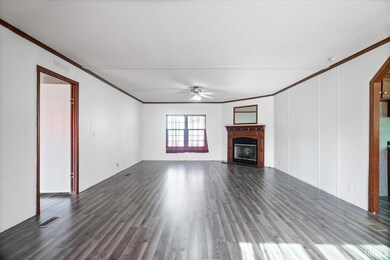 330 E Spruce St, Princeton, IN 47670 - photo 3