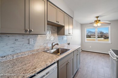 07-Kitchen to Dining