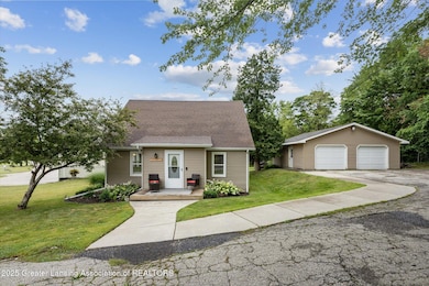 04-15407-Park-Lake-Rd-East-lansing-MI-48