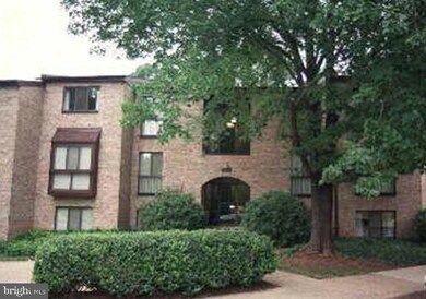 2004 Colts Neck Rd unit 2A, Reston, VA 20191 - photo 3