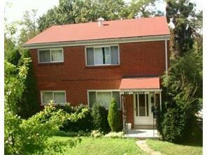 THIS IS THE FRONT WITHOUT THE TREES THAT HAVE GROW