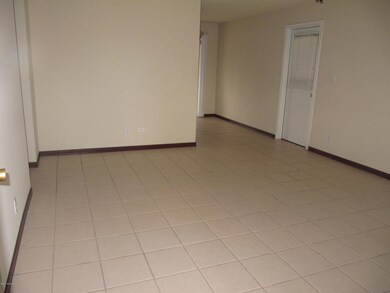 FAMILY ROOM1