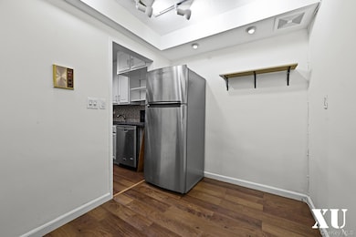 Carlyle Skyline Towers unit 2B, Flushing, NY 11355 - photo 5