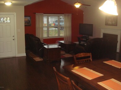 458 Barrel Dr, Winterville, NC 28590 - photo 3