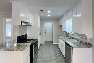 2120 Hurstview Dr, Hurst, TX 76054 - photo 6