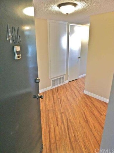 The front door opens into a separate entryway.