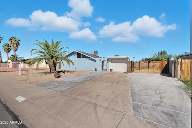 3736 W Mercer Ln, Phoenix, AZ 85029 - photo 3
