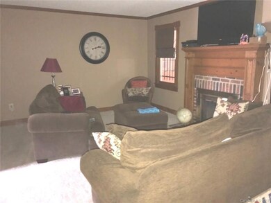 423 Windsor Ln, Statesville, NC 28677 - photo 4