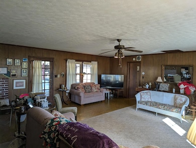 1115 Robin Ridge Rd, Rocky Mount, VA 24151 - photo 2