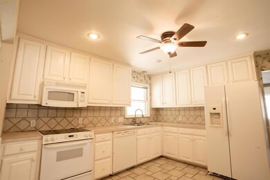 1209 Ridgewood Rd, Denison, TX 75020 - photo 5