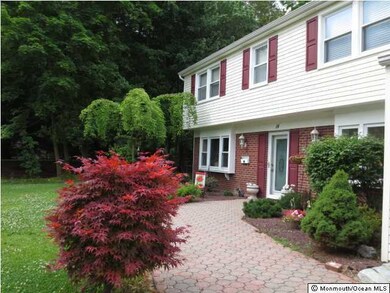 14 Jubilee Cir, Matawan, NJ 07747 - photo 2