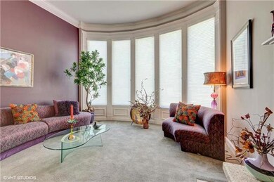 Contemporary colors and decor