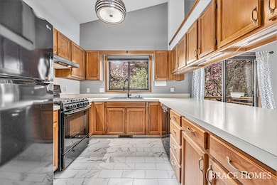 2527 Bridgeport-06