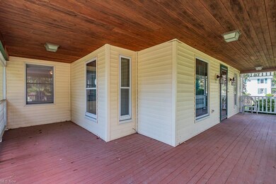 love the welcoming front porch