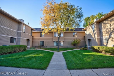 250 Briarcrest Dr unit 129, Ann Arbor, MI 48104 - photo 2