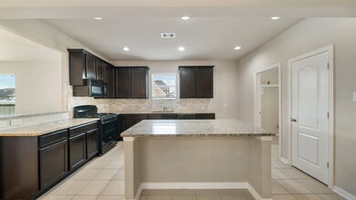 2066 Lepper St, Alvin, TX 77511 - photo 5