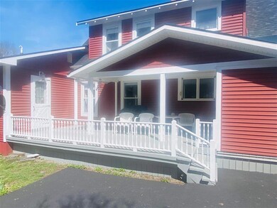 165 Beech St, Derby Line, VT 05830 - photo 3