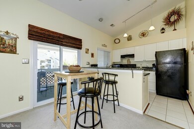 12897 Grays Pointe Rd unit C, Fairfax, VA 22033 - photo 5