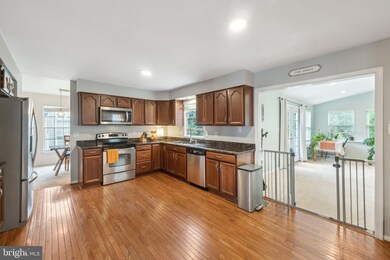 9033 Allington Manor Cir W, Frederick, MD 21703 - photo 6