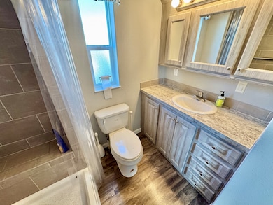 90 Kumquat Rd, Palmetto, FL 34221 - photo 4