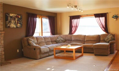 17510 Gravenstein Rd, Bothell, WA 98012 - photo 5