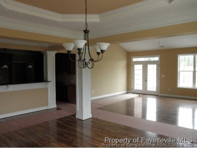 809 Falling Creek Ln, Fayetteville, NC 28304 - photo 5