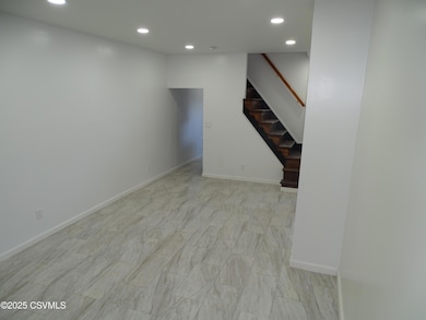 328 S Apple St, Mount Carmel, PA 17851 - photo 4