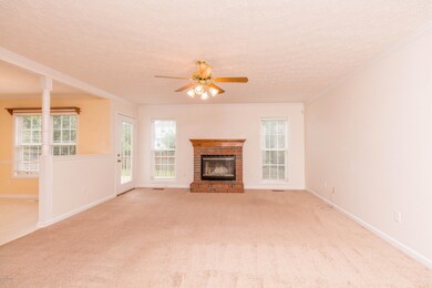 108 Fairfax Ct, Jacksonville, NC 28540 - photo 2