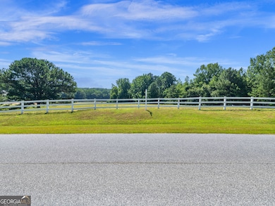 10 Longview Dr, Oxford, GA 30054 - photo 2