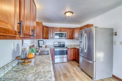 Kitchen1_2.jpg