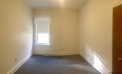 21 Park St, Saratoga Springs, NY 12866 - photo 6