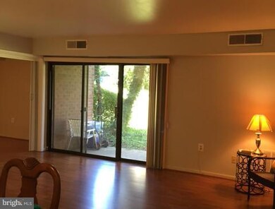 10724 West Dr unit 103, Fairfax, VA 22030 - photo 7