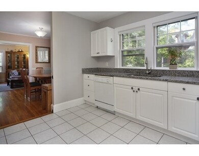 4 Upland Rd unit 1, Brookline, MA 02445 - photo 3