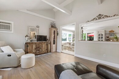 6 Pine Tree Dr, Plainville, MA 02762 - photo 4