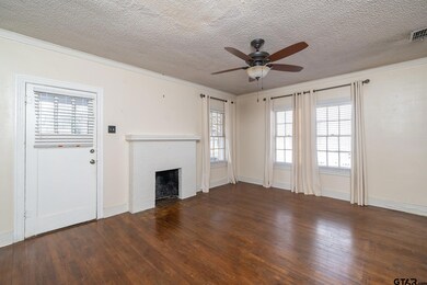 2002 Belmont Dr, Tyler, TX 75701 - photo 3