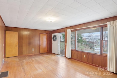 24 Hy Vu Dr, Waynesville, NC 28786 - photo 4