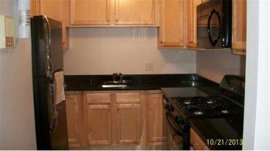 81 High St unit 17, Amesbury, MA 01913 - photo 3