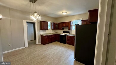 330 Kossuth St, Riverside, NJ 08075 - photo 4