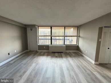 Skyline Plaza unit 2318S, Falls Church, VA 22041 - photo 5