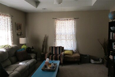 701 E Glendale Ln, Rogers, AR 72758 - photo 3