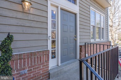 1222 Weatherstone Ct, Reston, VA 20194 - photo 2