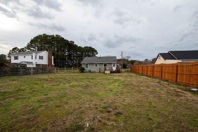 2743 Weems Rd, Weems, VA 22576 - photo 6