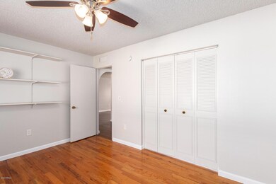 3310 W Del Monico Ln, Phoenix, AZ 85051 - photo 6